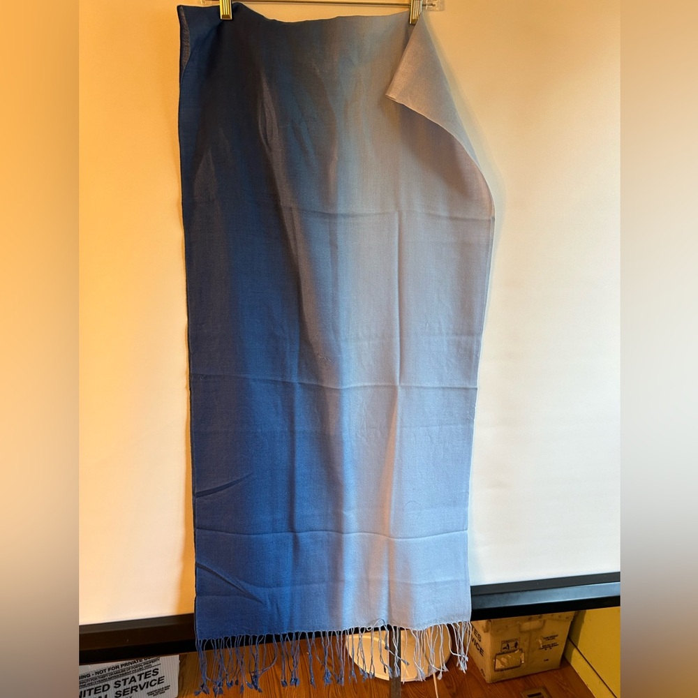 CURRENCY FASHION ACCESSORIES FOR TODAY 100% WOOL OVERSIZED OMBRE BLUE SCARF